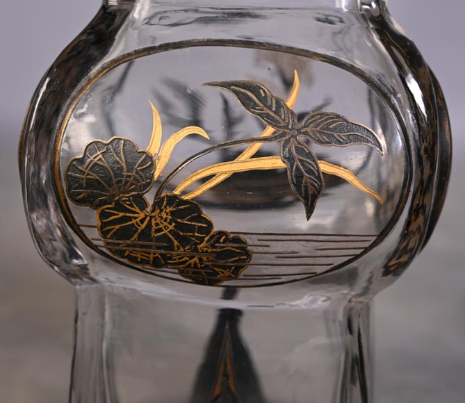 Escalier de CRISTAL, vase balustre sur socle en bronze et paire de vases bambou en cristal-24
