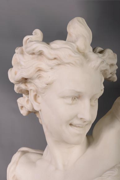 Guglielmo PUGI (1850 - 1915), Buste en marbre blanc de Carrare « Le Génie de la danse » d'après la sculpture de Jean-Baptiste CARPEAUX, vers 1900-6