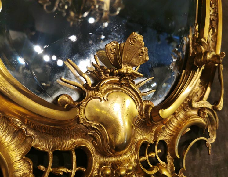 Miroir Napoléon III en bronze doré à très riche décor de rocaille-6