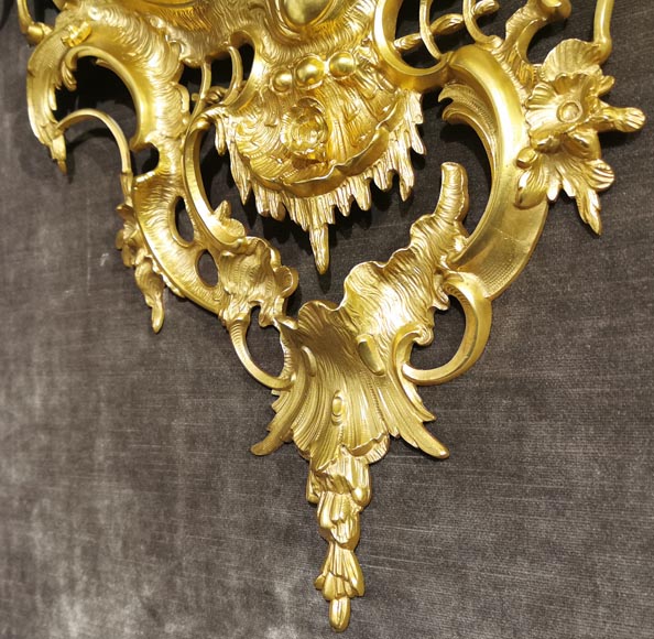 Miroir Napoléon III en bronze doré à très riche décor de rocaille-7