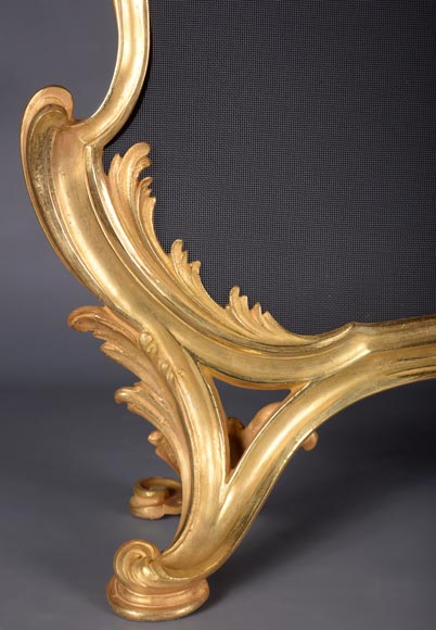 BOUHON Frères (attr. à), Pare-étincelles en bronze doré orné d’espagnolettes, fin du XIXe siècle-7