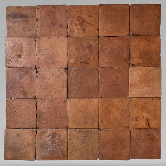 Lot d'environ 12m² de tomettes carrées en terre cuite-0