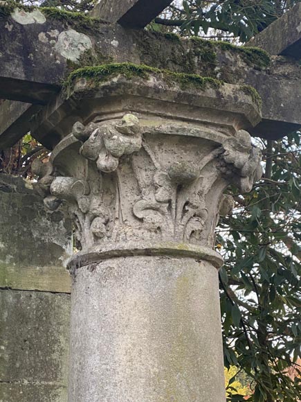 Structure en pierre aux colonnes, fin du XIXe siècle-6