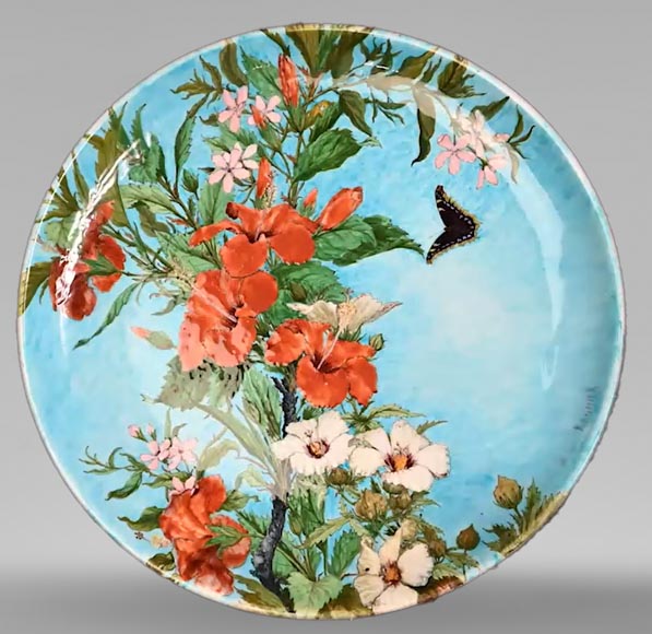 Théodore DECK, plat en faïence émaillée à décor d'hibiscus et de quisqualis-0