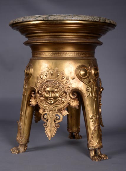 Constant SEVIN (attr. à), Très belle colonne en bronze doré à décor de mascarons et plateau en marbre vert d'Estour, deuxième moitié du XIXe siècle -2