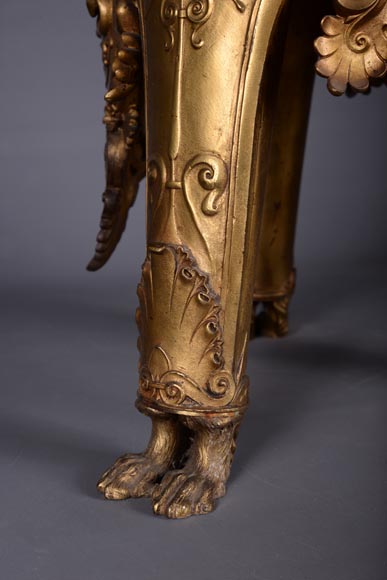 Constant SEVIN (attr. à), Très belle colonne en bronze doré à décor de mascarons et plateau en marbre vert d'Estour, deuxième moitié du XIXe siècle -5