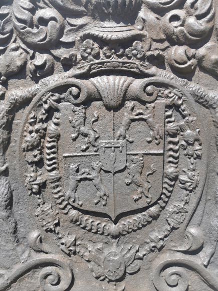 Belle plaque de cheminée ancienne aux armes d'Albert de Luynes, XVIIe siècle-9
