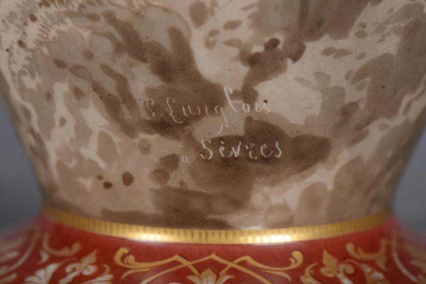 Manufacture de Sèvres et Paul LANGLOIS, Grand vase en opaline au décor de paysage montagneux, Fin du XIXe siècle-9