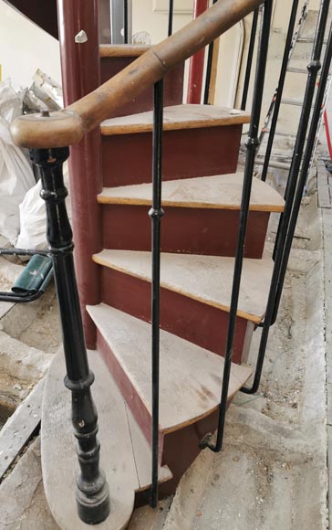 Petit escalier en colimaçon en bois -5