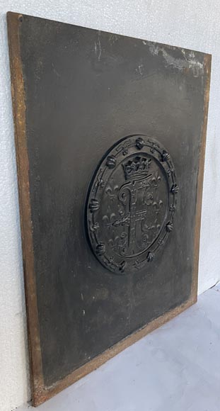 Plaque de cheminée au monogramme de François 1er, XIXe siècle-3