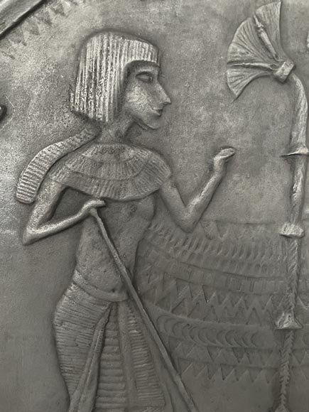Plaque de cheminée moderne au décor représentant une scène en Egypte antique-3
