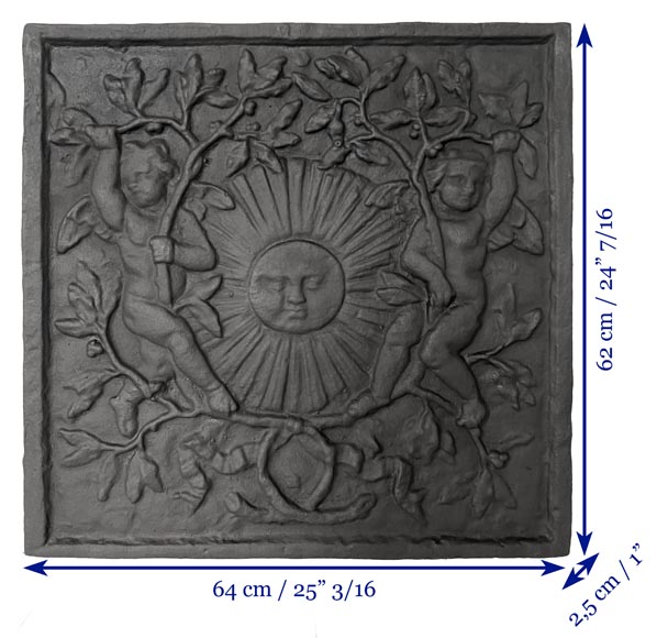 Plaque de cheminée de style Louis XIV au mascarons du Roi Soleil-9