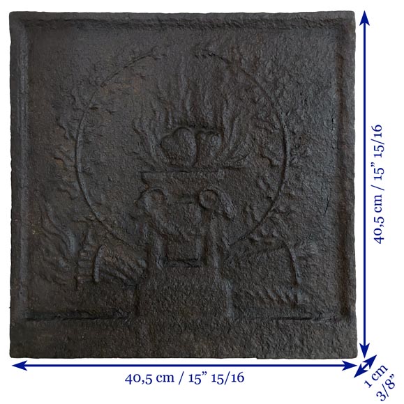 Petite plaque de cheminée ancienne de style Louis XVI, allégorie de l'Amour-7