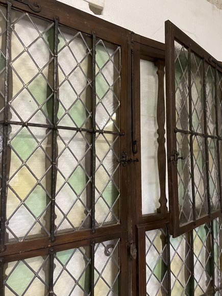 Double porte en chêne à décor de vitrail, XXe siècle-12