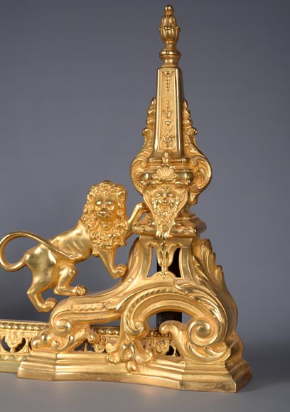 Belle barre de chenet Napoléon III ornée de lions-6