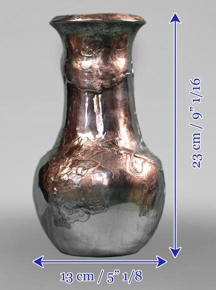 Henri HUSSON, Adrien HÉBRARD, Remarquable vase en argent massif à décor de sauterelle et feuilles de vignes, vers 1908-5