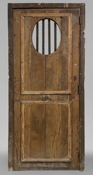 Petit porte ancienne simple en chêne avec ouverture ovale-0