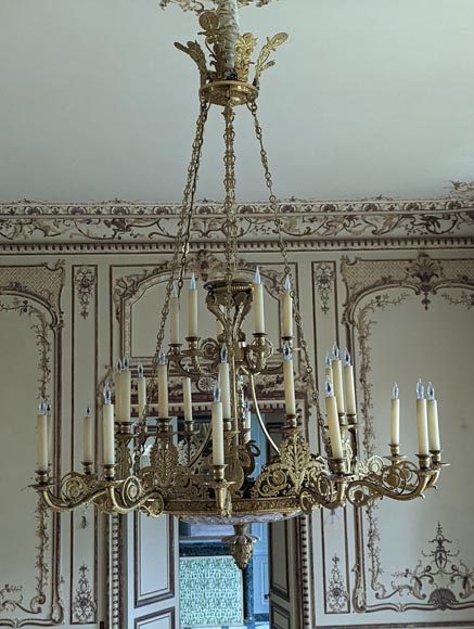 Alexandre GUERIN (attribué à) - Important lustre d’epoque Empire en bronze doré et cristal taillé à trente lumières-1