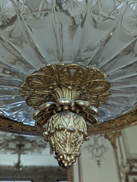 Alexandre GUERIN (attribué à) - Important lustre d’epoque Empire en bronze doré et cristal taillé à trente lumières-7