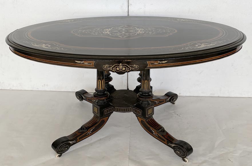 Table Napoléon III en bois à décor en marqueterie d'os-1