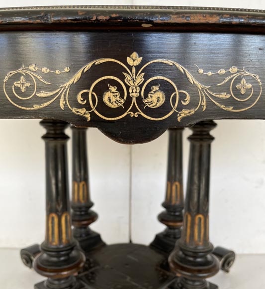 Table Napoléon III en bois à décor en marqueterie d'os-4