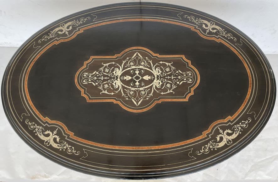 Table Napoléon III en bois à décor en marqueterie d'os-8
