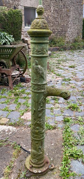 Pompe à eau ancienne en fonte de fer, fin du XIXe siècle-2