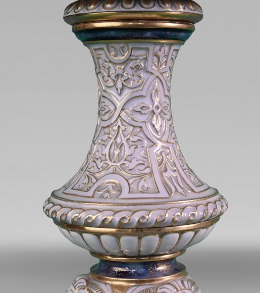Manufacture de SÈVRES, Coupe aux masques en porcelaine, 1846-1863-5