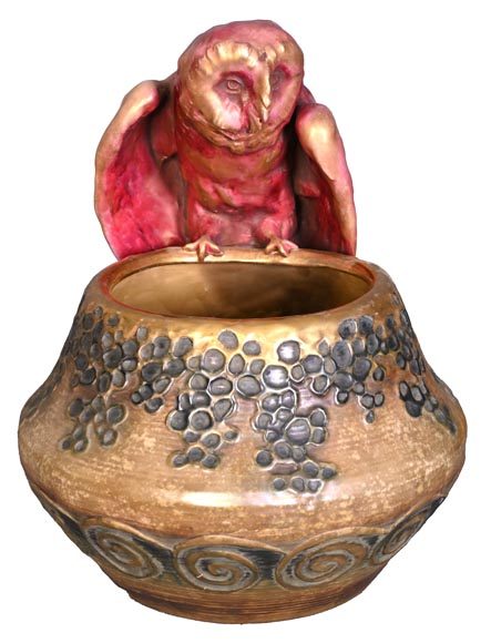 Eduard Stellmacher (attribué à) pour Amphora, Vase à la chouette en faïence, fin des années 1890-1