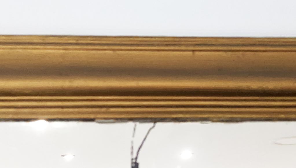 Trumeau mouluré de style Louis XVI, peinture dorée-1