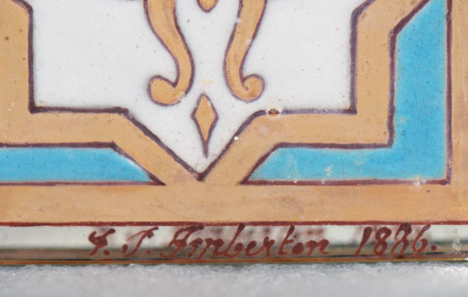 Miroir au décor émaillé polychrome d’inspiration nasride signé et daté 1886-10