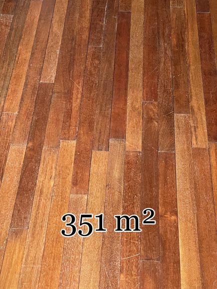 Lot de parquet de linéaire 351 m² en Merbau-0