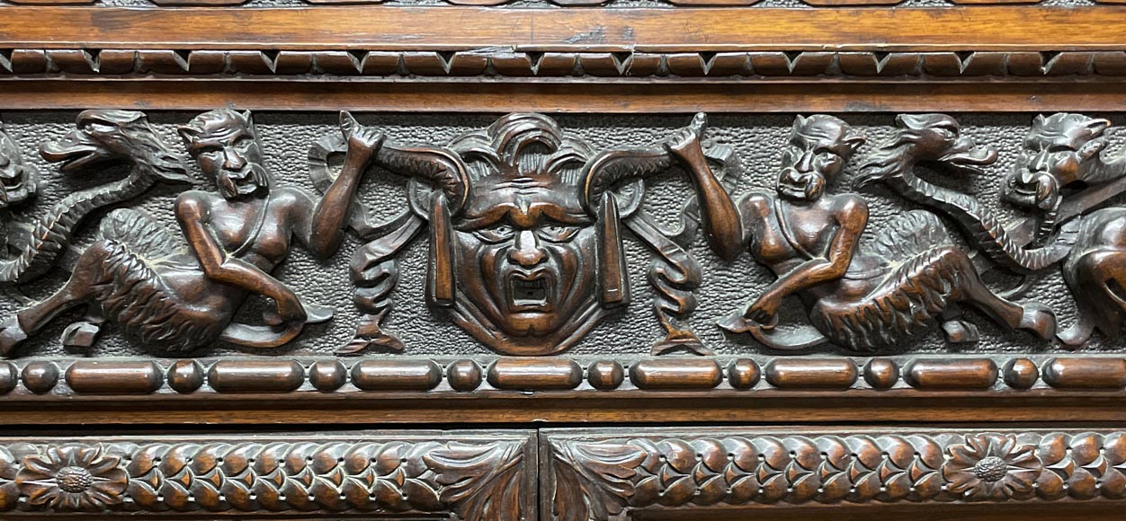 Armoire néo-Renaissance, époque Napoléon III-3