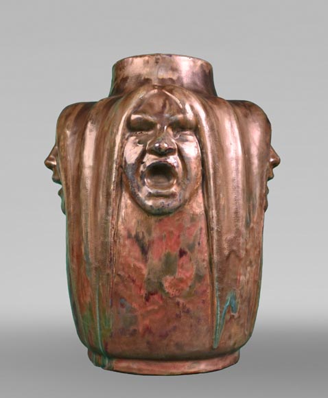 Jean-Désiré Ringel d’Illzach (sculpteur), Léon Elchinger (céramiste), Vase en grès aux quatre visages d’expression, début du XXe siècle-0