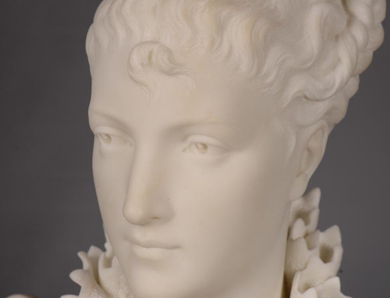FAURE DE BROUSSÉ - Buste de femme en costume Renaissance, en marbre statuaire-5