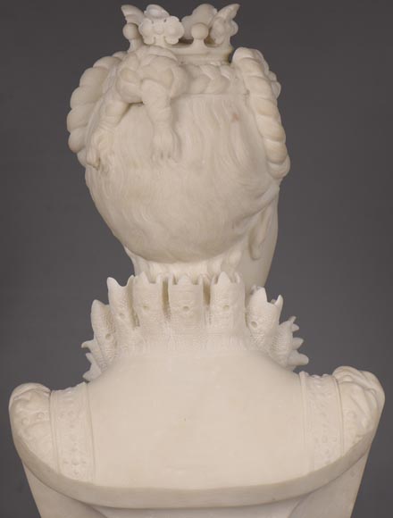 FAURE DE BROUSSÉ - Buste de femme en costume Renaissance, en marbre statuaire-8