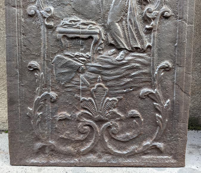 Plaque de cheminée représentant le mythe d'Athena et Arachné-4
