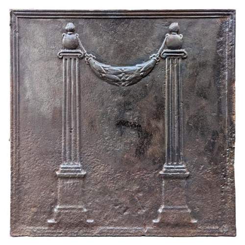 Plaque de cheminée aux colonnes d'Hercule