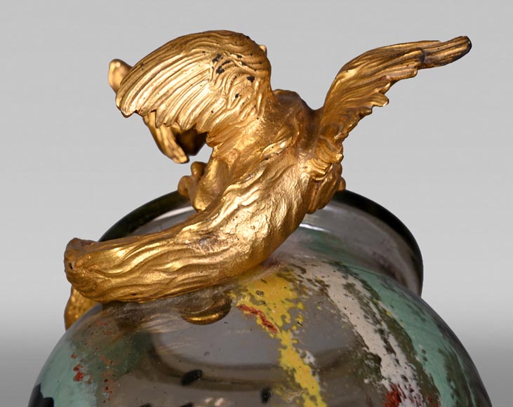 ESCALIER DE CRISTAL, François-Eugène ROUSSEAU & Ernest LÉVEILLÉ , vase japonisant en verre polychrome à monture au dragon en bronze doré ESCALIER DE CRISTAL, François-Eugène ROUSSEAU & Ernest LÉVEILLÉ , vase japonisant en verre polychrome à monture au dragon en bronze doré-9