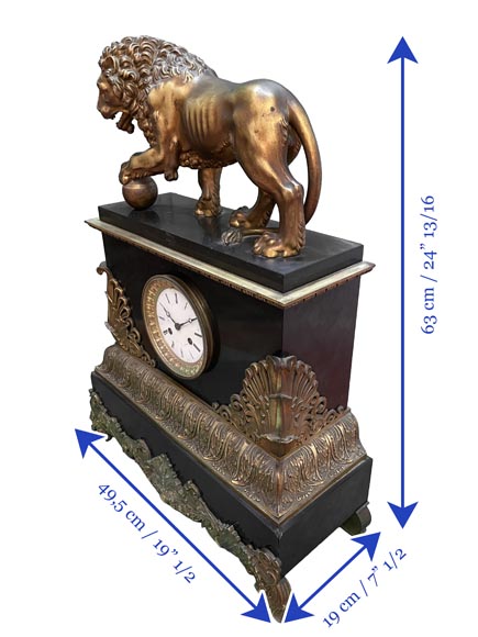 Pendule au lion de style Empire en marbre noir et bronze doré Pendule au lion de style Empire en marbre noir et bronze doré-12