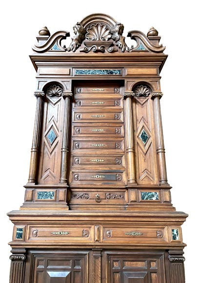 Cabinet d’apparat néo-Renaissance d’époque Napoléon III, noyer sculpté et inserts de marbre vert de me-4