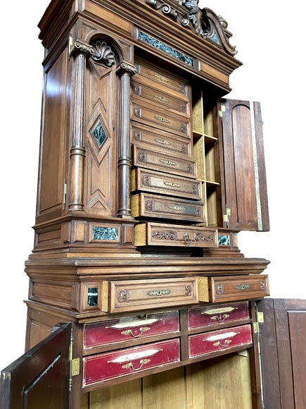 Cabinet d’apparat néo-Renaissance d’époque Napoléon III, noyer sculpté et inserts de marbre vert de me-6