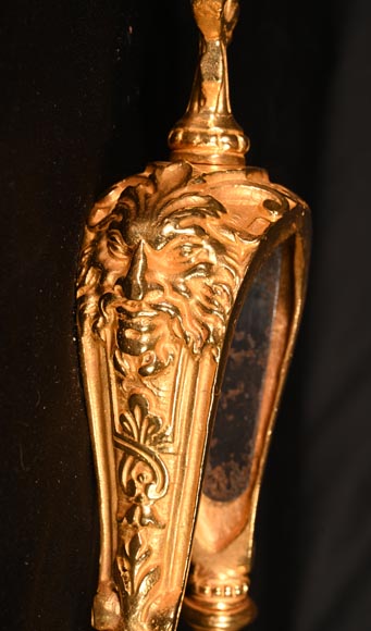 Serviteur de cheminée de style Napoléon III en bronze doré-7