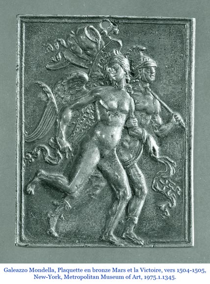 DECK Théodore, miroir monumental en chêne orné de médaillons en faïence verte-21