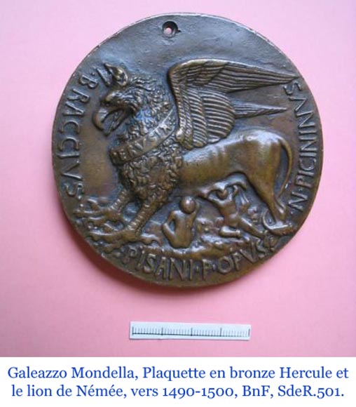 DECK Théodore, miroir monumental en chêne orné de médaillons en faïence verte-24