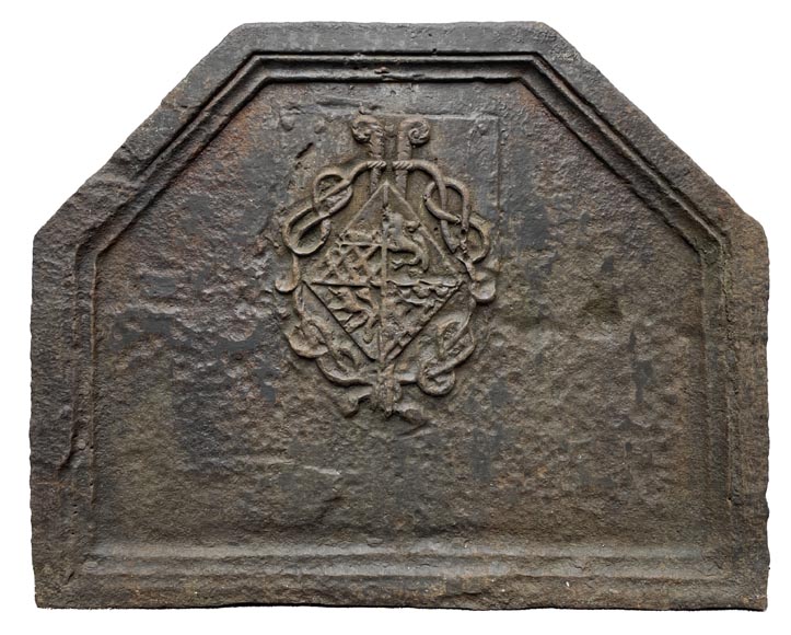Plaque de cheminée, datant de vers 1600, représentant les armes d’Angélique d’Estrées-0