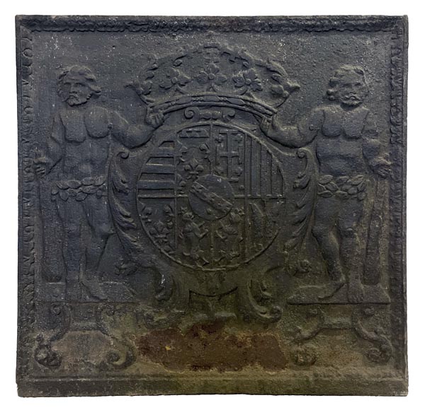 Plaque de cheminée aux armes du duc de Lorraine et de Bar de Léopold Ier-0
