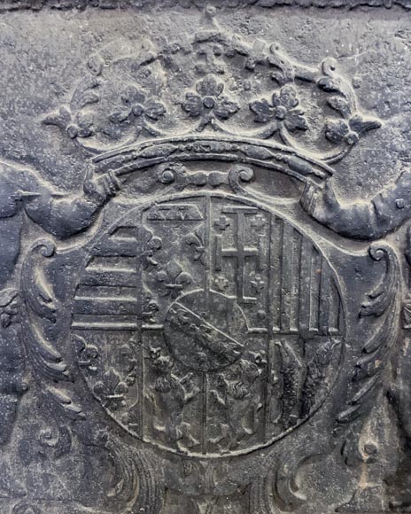 Plaque de cheminée ornées des armes du duc de Lorraine et de Bar, Léopold Ier-1