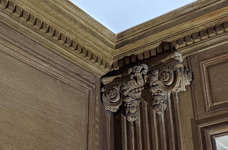 Boiserie, ensemble de pilastres ioniques modernes en chêne sculpté, XIXe siècle-9