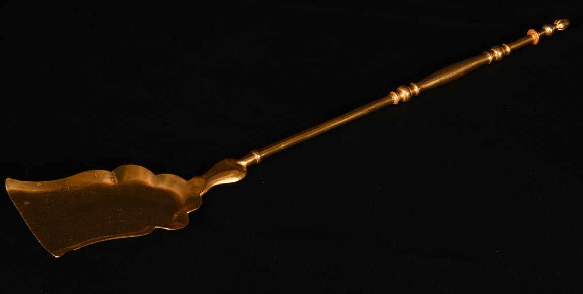 Serviteur de cheminée en bronze doré de style Louis XV-5